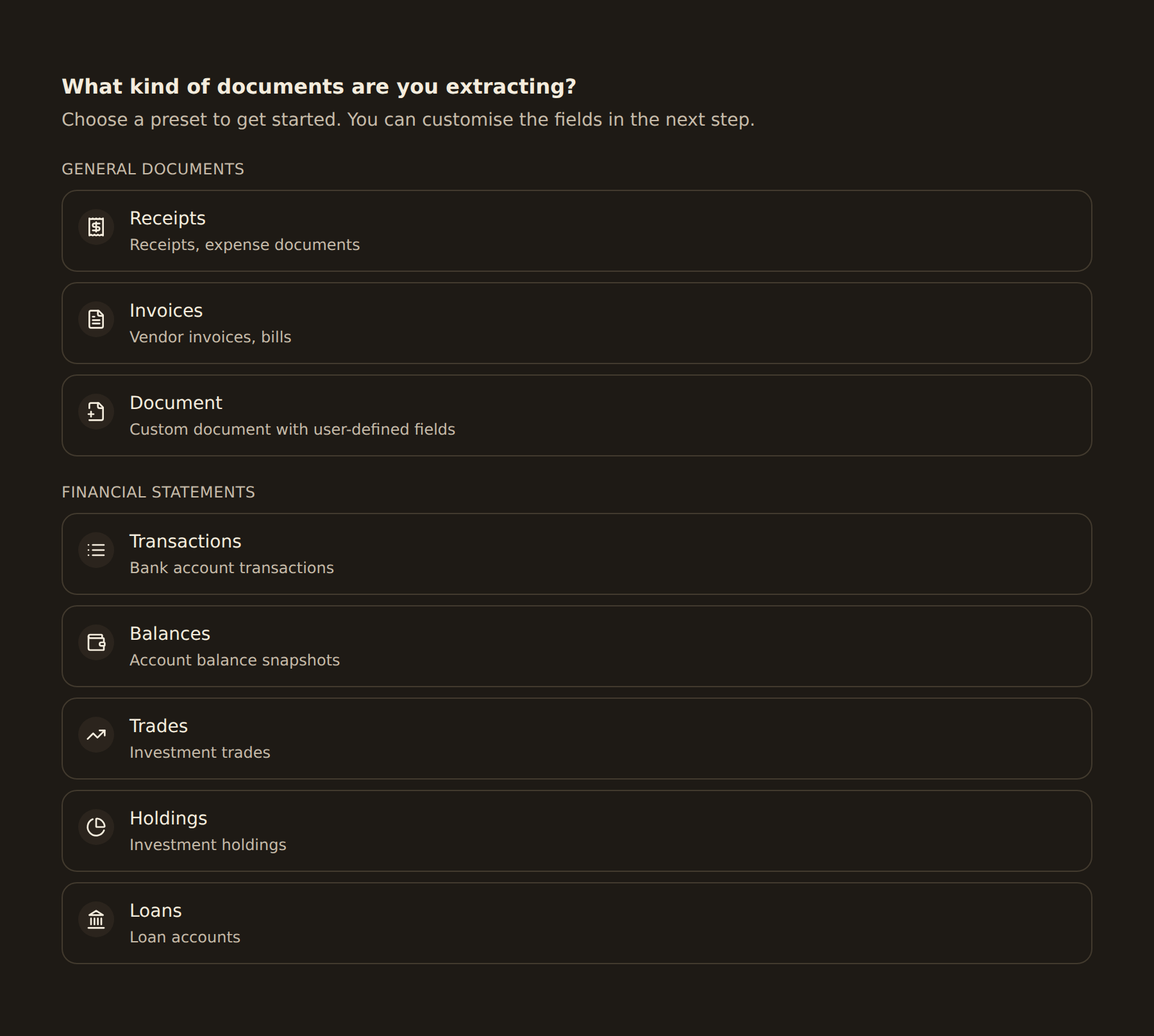 The extractor's document-type preset picker showing preset cards for general documents and financial statements, each with a short description of the fields it will extract.